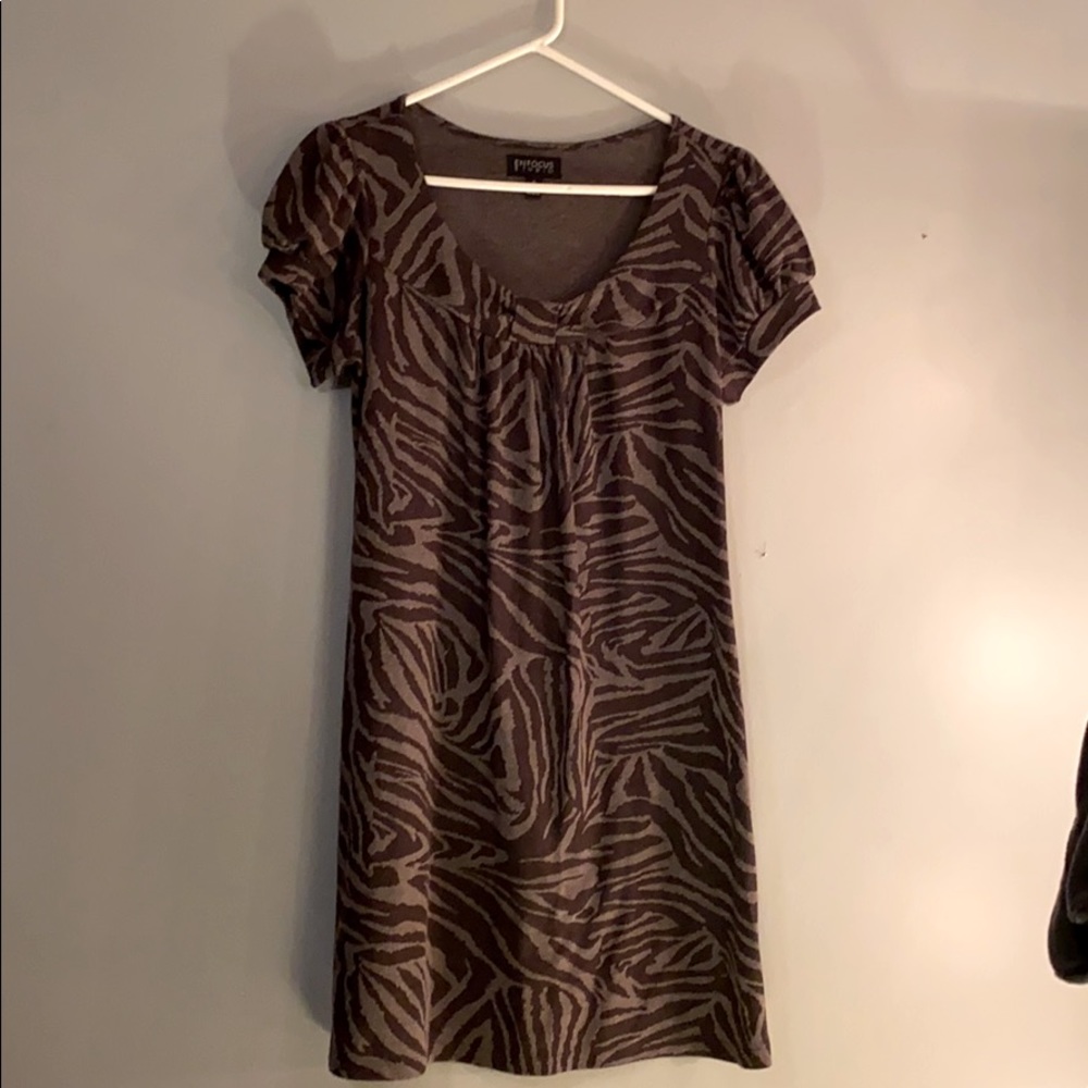 Women’s dress
